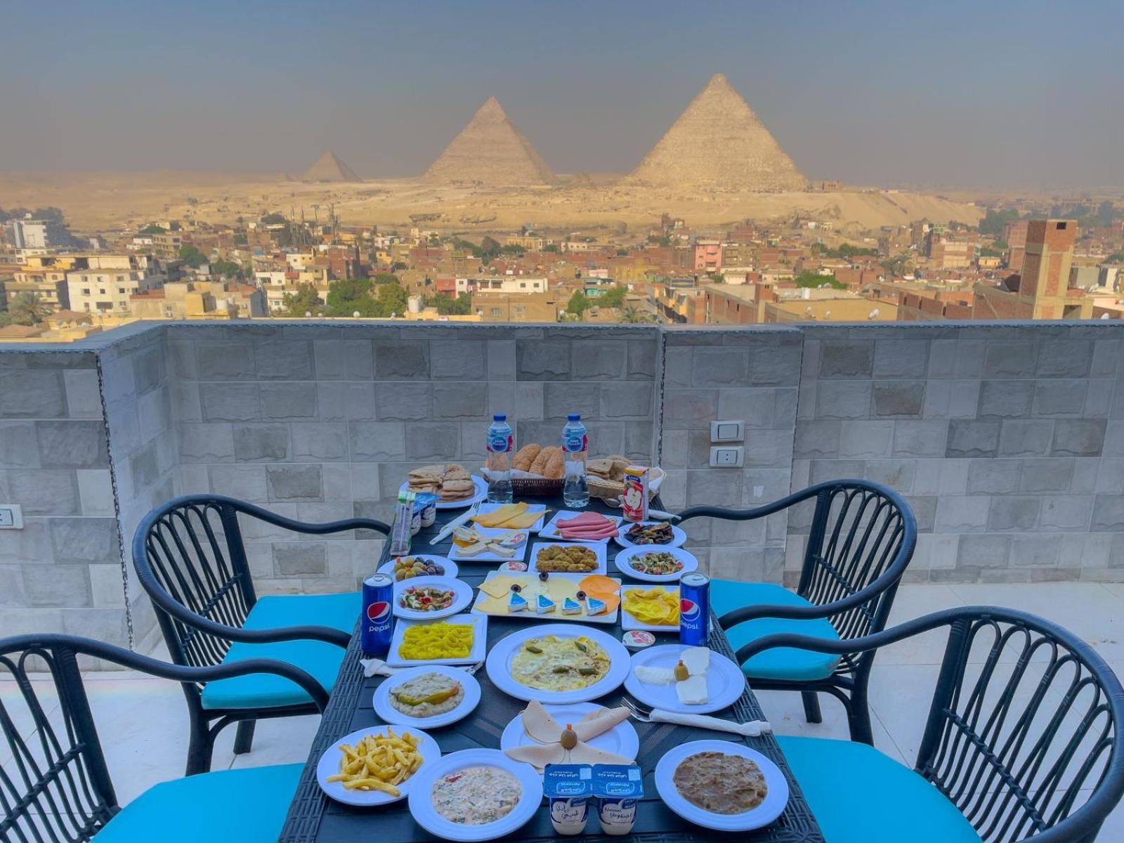 Jumeirah Pyramids View Inn Hotel
